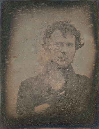 1920 FAA3525 YOUNG LOVE SELFIE info