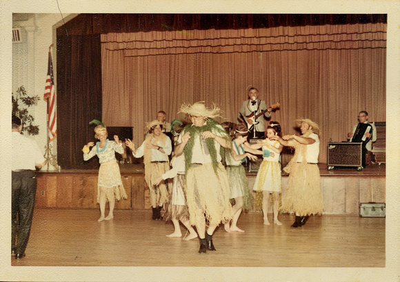1964 JAM014 DANCING LUAU